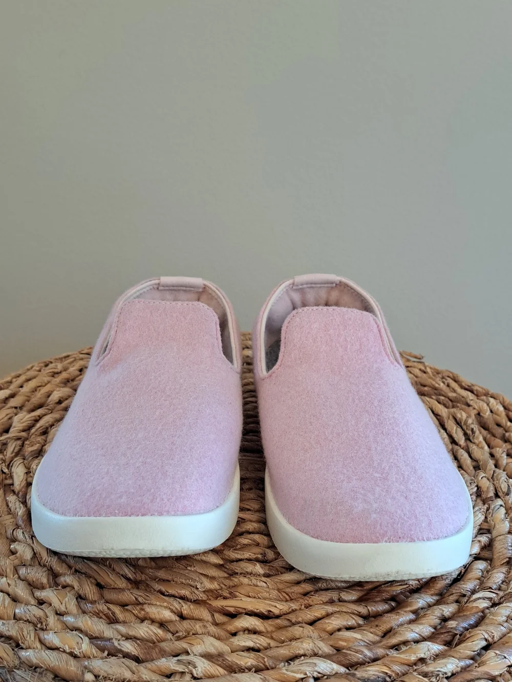 ALLBIRDS Womens Merino Wool Lounger Pink Loafer Sneakers Grey Wool Insoles 8